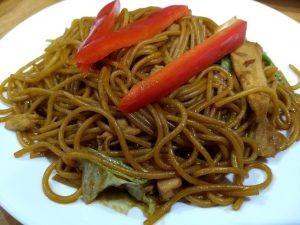 Easy Peasy Stir-Fry Chicken Noodles 