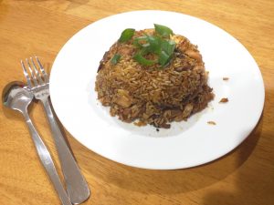 A delicious place of clay pot chicken rice