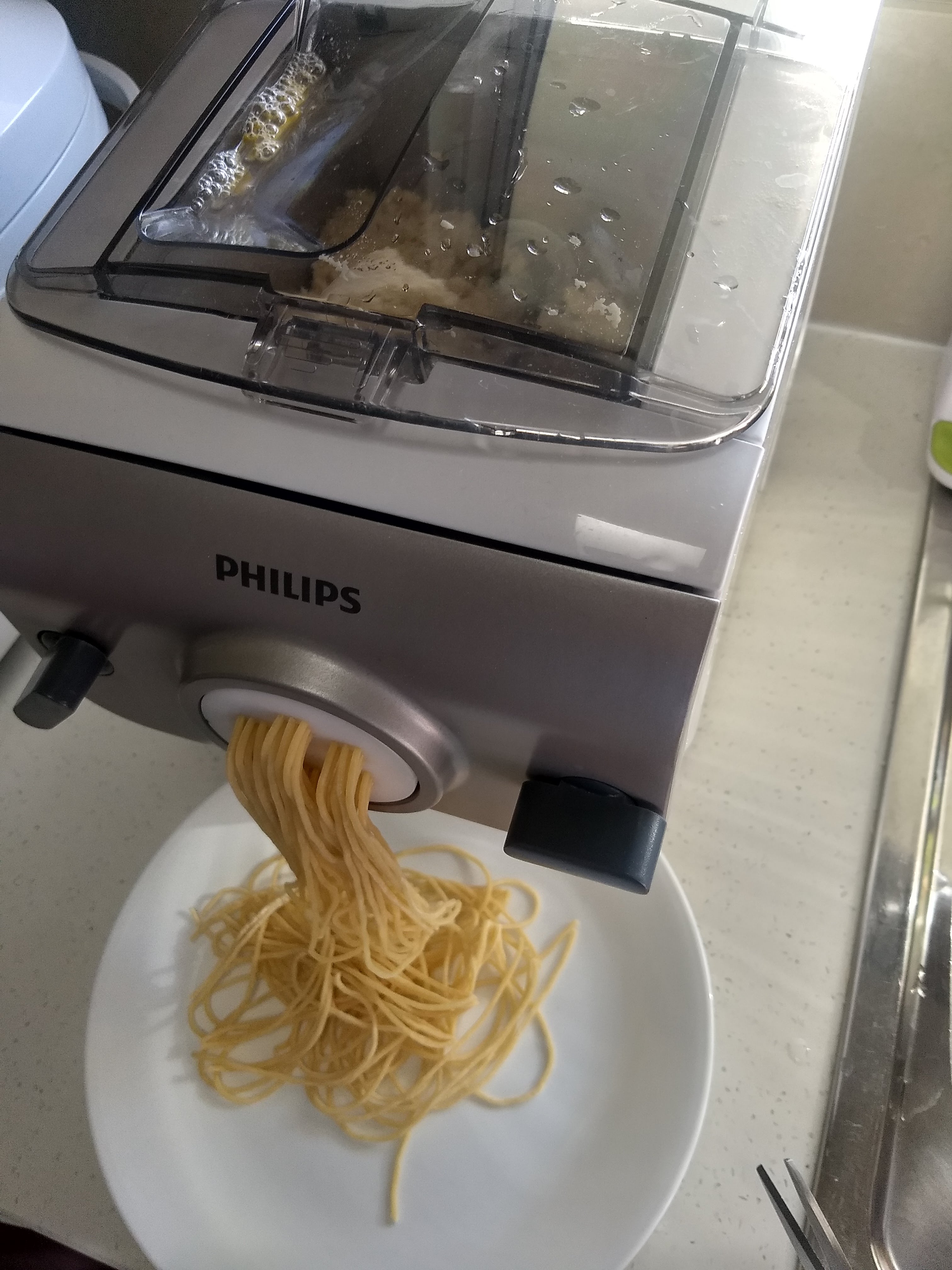 spaghetti pasta maker